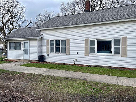 4th image of 224 E Melendy St
