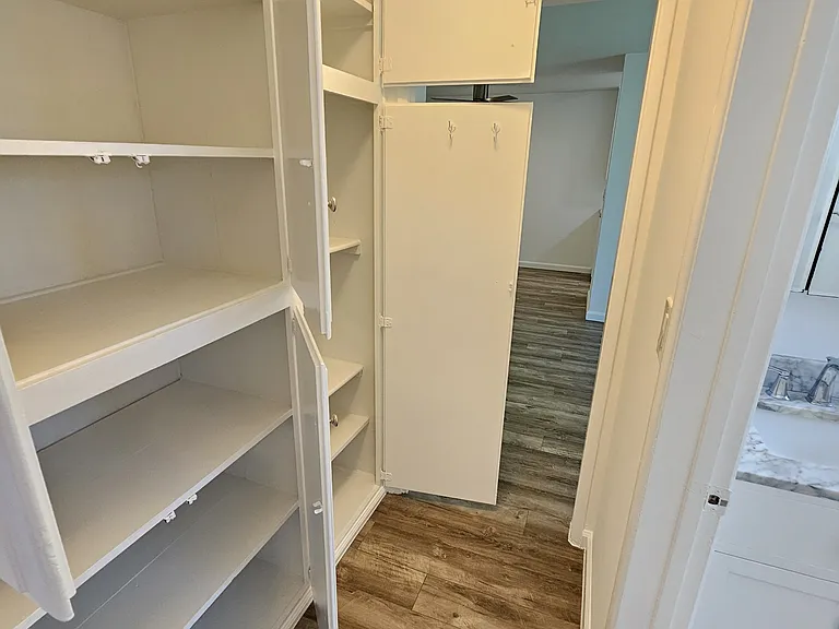 1202 N Fuller Ave #11 — Photo 10