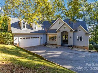 2817 Lakefront Dr, Belmont, NC 28012