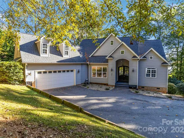 2817 Lakefront Dr, Belmont, NC 28012