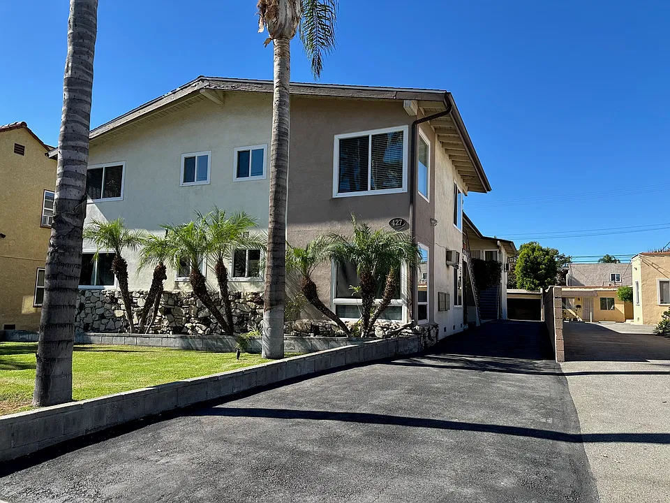 427 S Verdugo Rd #3