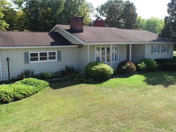 8605 State Route 21, Naples, NY 14512