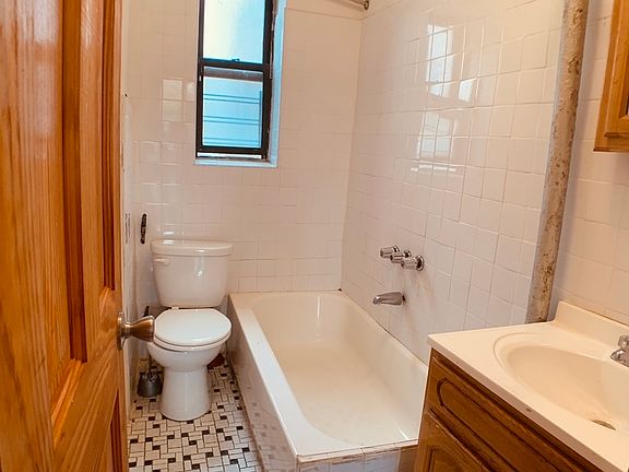 5th image of 25-55 33rd St #2A2