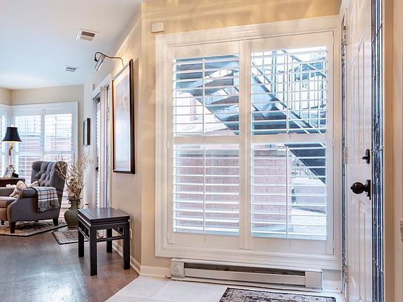 3rd image of 1621 N Cleveland Ave #1621
