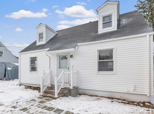 8 River Road, East Haven, CT 06512