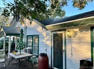 811 W Clayton St, Hugo, OK 74743