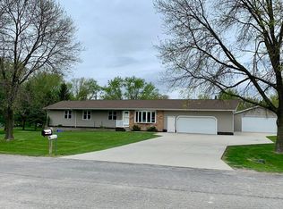 6500 Davis Ct, Cedar Rapids, IA 52405