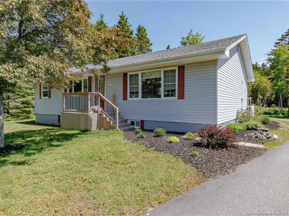 42 Lila Ct, Quispamsis, NB E2E 6B1