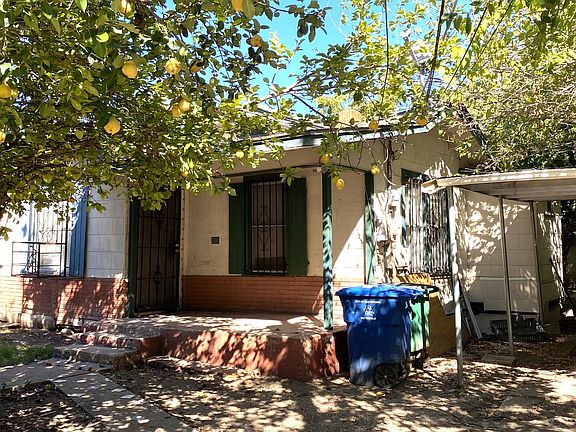 3rd image of 419 BLUE BONNET ST