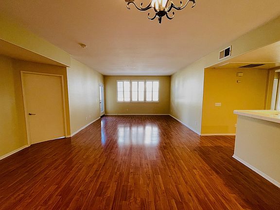 4th image of 1338 Nicolette Ave Unit 1022