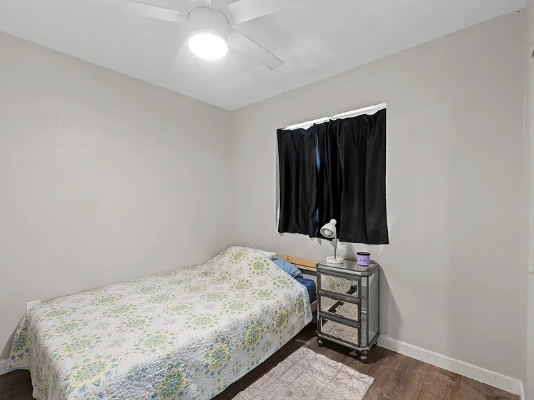 5617-21 Dorothy Drive - 5621 — Photo 8