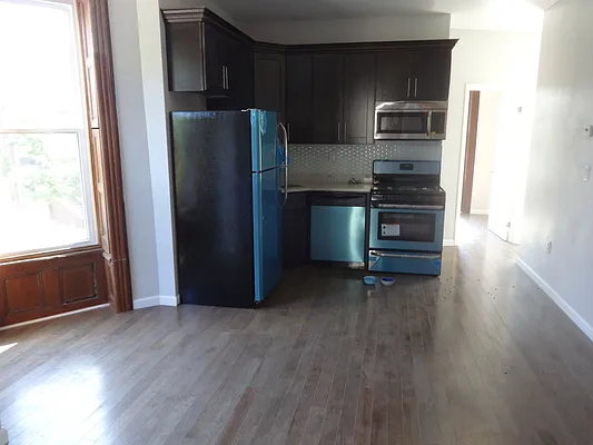 Rented by Blue Egg Realty Corp | media 28