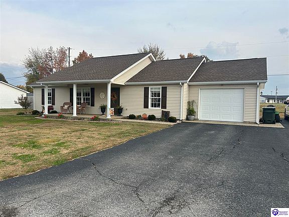 2nd image of 110 Carolyn Ln