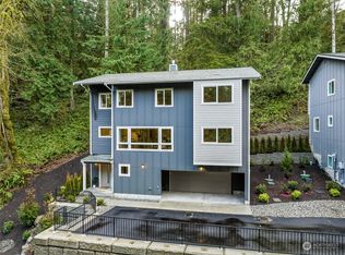 21197 NE 6th St, Sammamish, WA