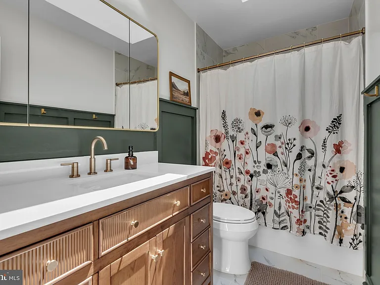 2816 Bargate Ct — Photo 40
