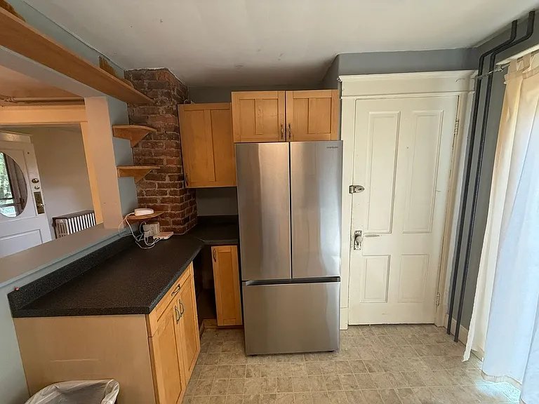 335 Hill St — Photo 13