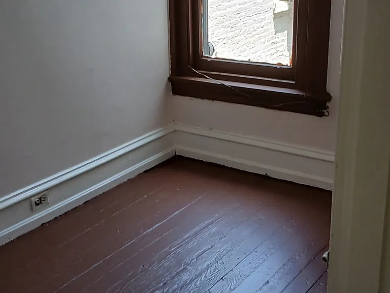 1035 Washington St — Photo 27