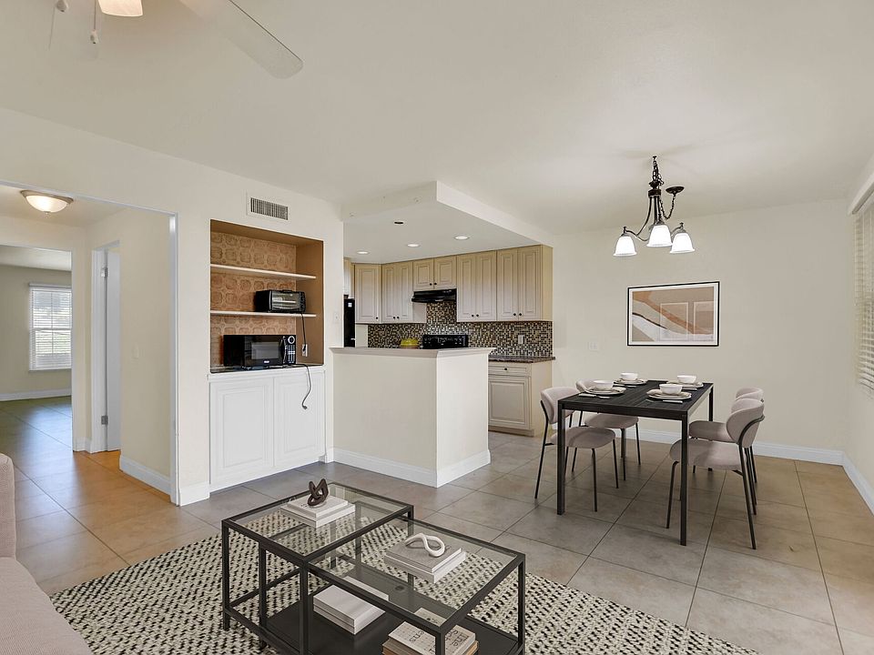 1st image of 101 E Cypress Ave