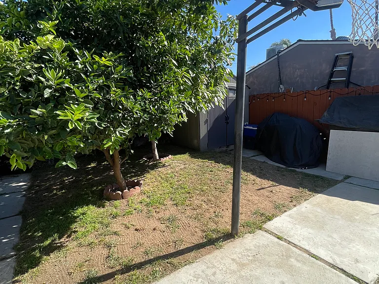 126 W Plaza Blvd — Photo 27