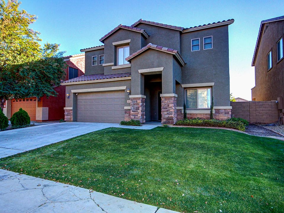 1st image of 875 W Saguaro Ln