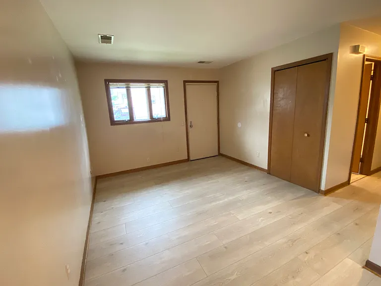 1476 Euclid St — Photo 4