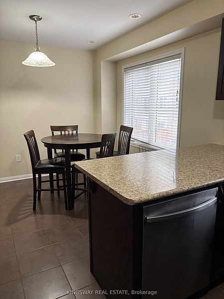Brampton Townhouse for rent - 3 Bedrooms — photo 4