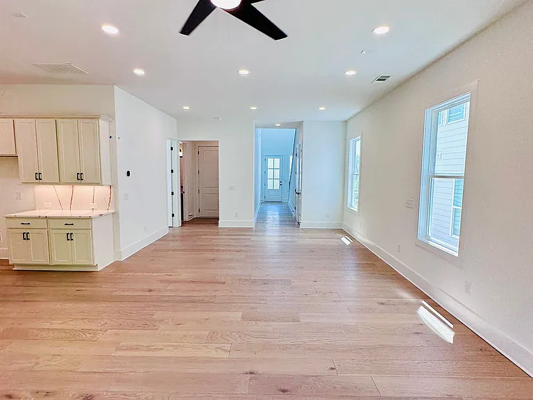 1225 Westshore Dr — Photo 20