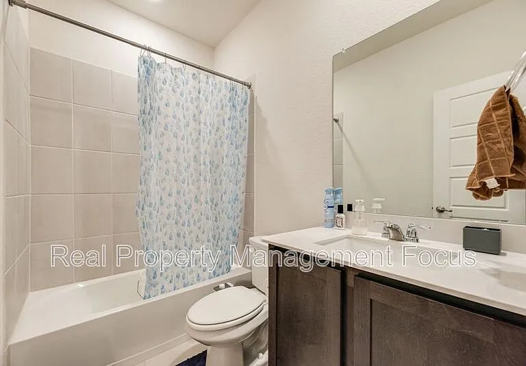 7205 Bledington Ln — Photo 21
