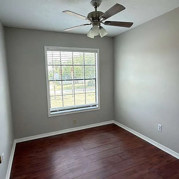 7454 Wynnewood Sq — Photo 24