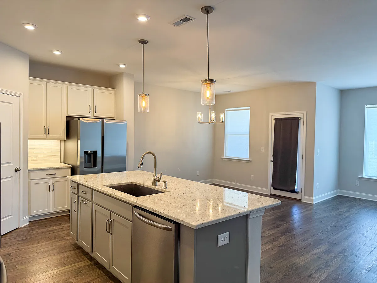 Building Photo - 2202 Rooster Spur Ct #1