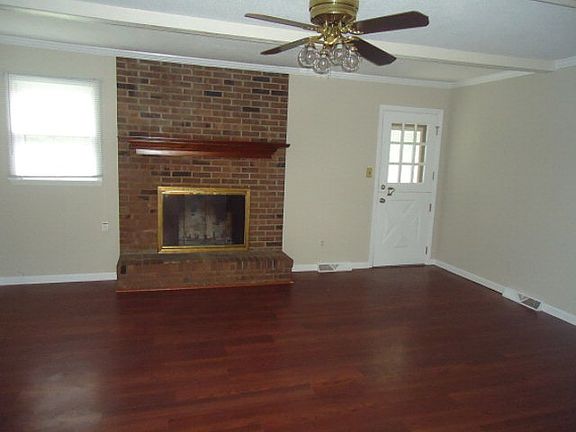 5th image of 1526 Forrest Ln