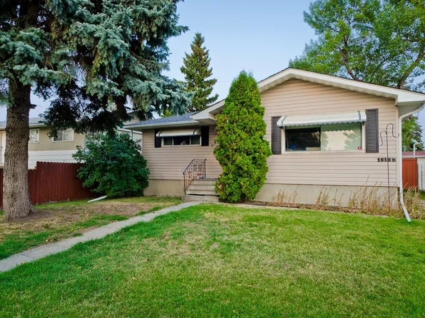 1516 46th St SE, Calgary, AB T2A 1N8
