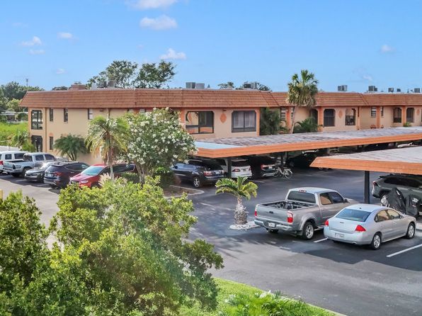 10192 Seminole Island Dr