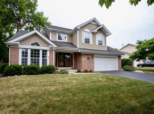 218 Little Creek Dr, Streamwood, IL 60107