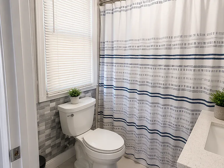 368 Seminary Ave #1A — Photo 13