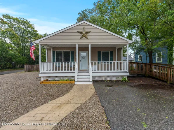 201 Pacific Avenue, Beachwood, NJ 08722