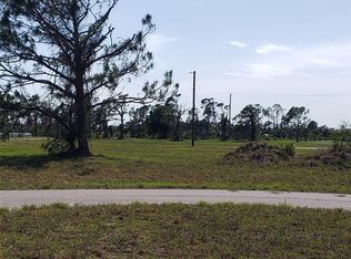 32 Reef Ct, Placida, FL 33946