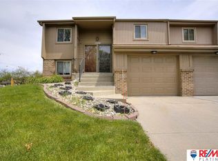10486 Ruggles Plz, Omaha, NE 68134