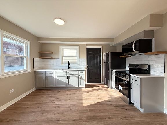 5th image of 7321 14th St APT D