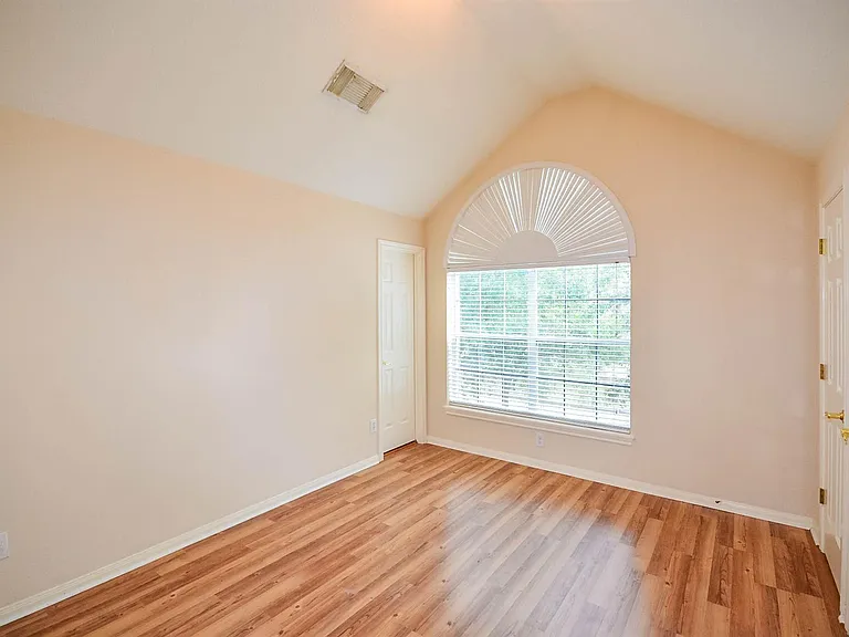 3211 Chapel Creek Way — Photo 23