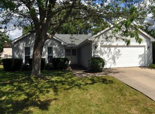 940 Cooper Ct, Buffalo Grove, IL 60089