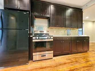 Rented by RELEASE NY