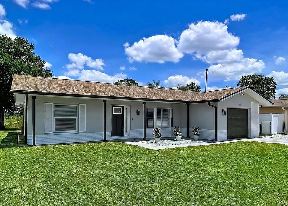 1st image of 381 WESTWINDS DRIVE