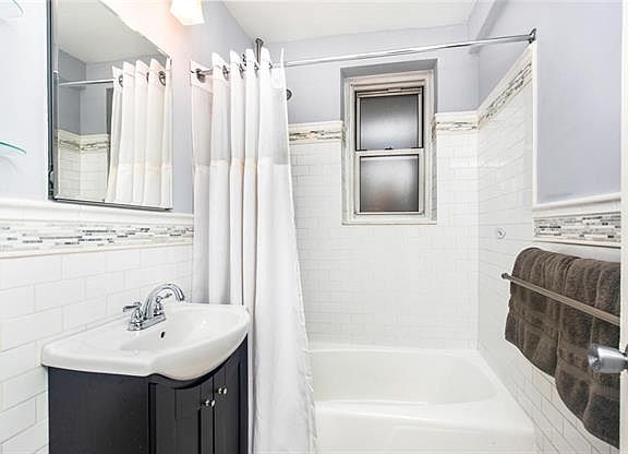 5th image of 91 Van Cortlandt Ave W APT 5F