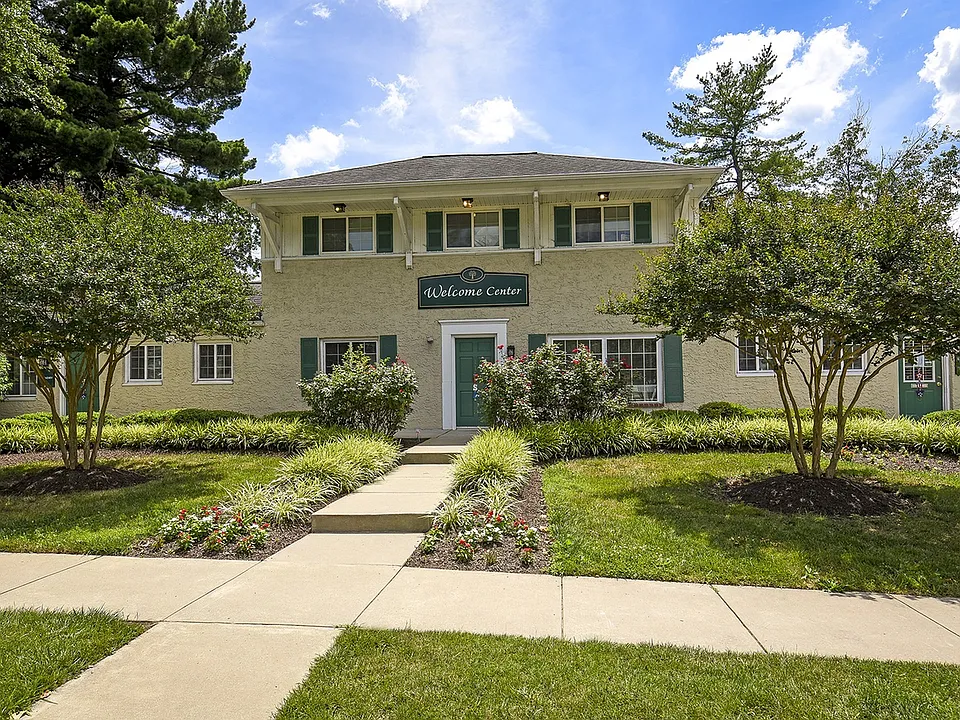 Greenville on 141 Apartments & Townhomes