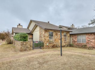 13700 Crossing Way E, Edmond, OK 73013