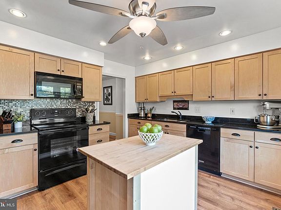 5th image of 6010 Morgan Ct