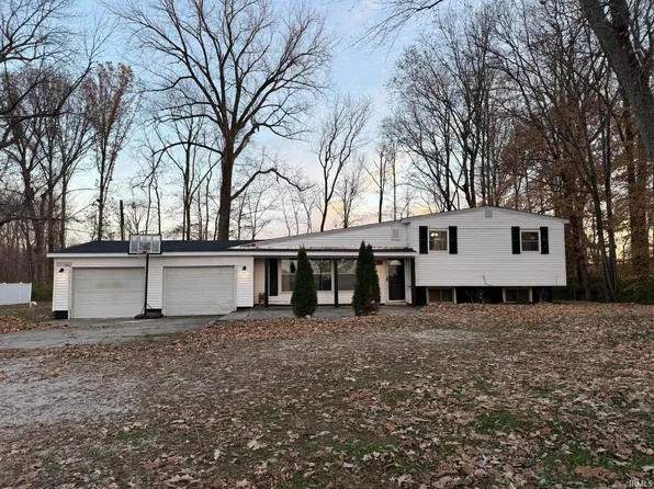 3448 N State Hwy #67, Vincennes, IN 47591
