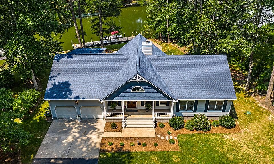 1st image of 735 Pine Crest Dr
