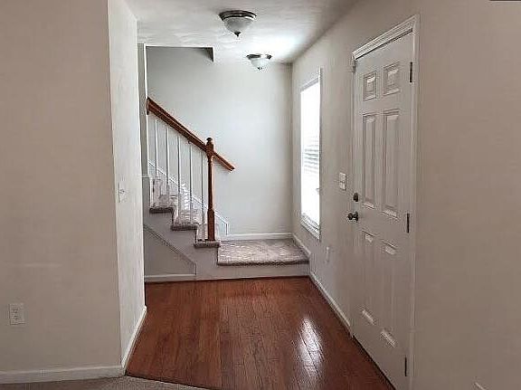 2nd image of 640 Old Fort Rd